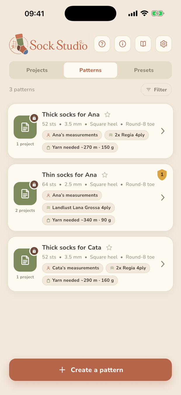 The patterns list: three saved patterns, each showing its stitch count, needle size, heel and toe, the measurements and yarn it was built from, and how much yarn it needs.